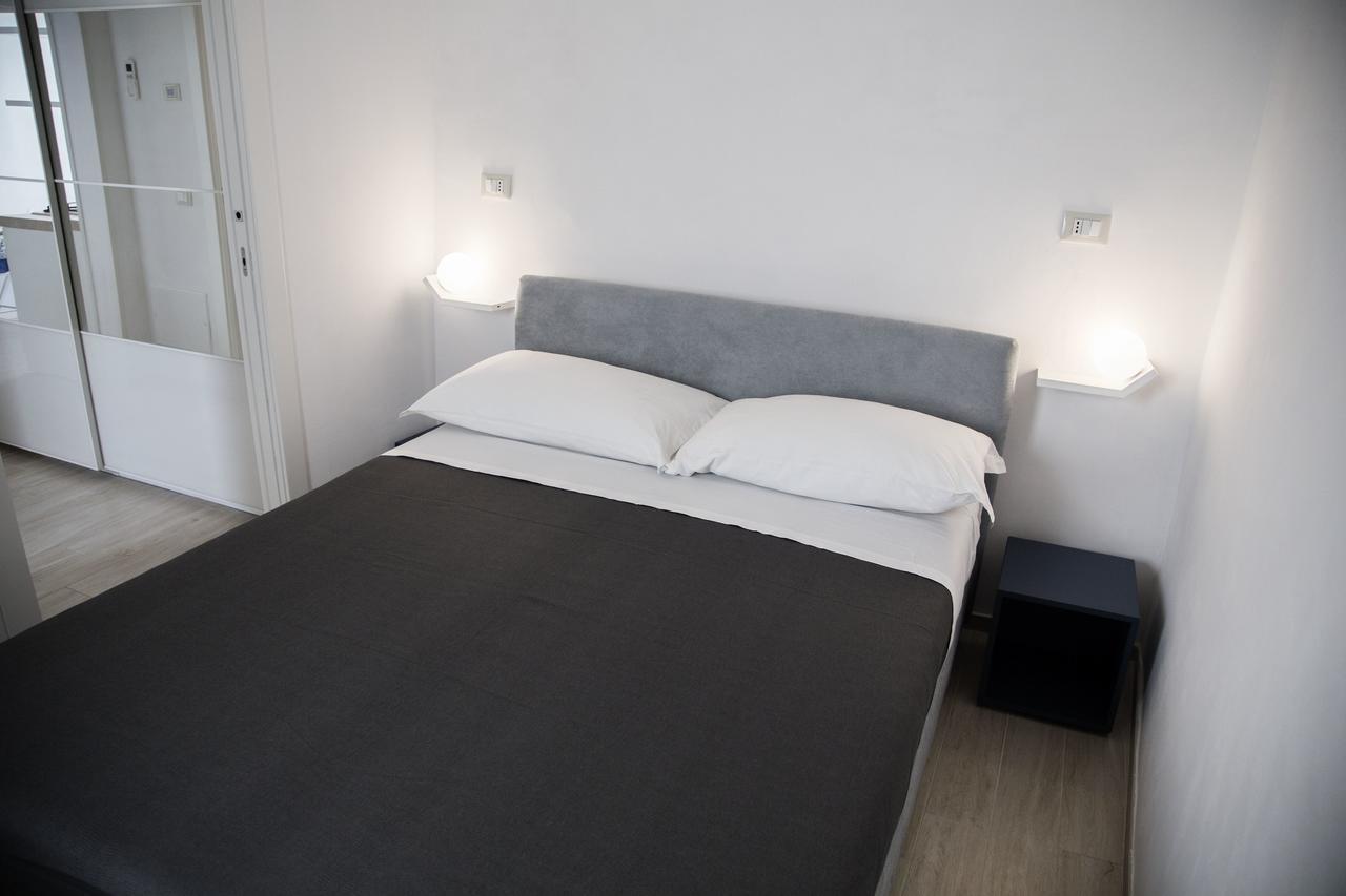Tre Archi Apartment & Relais Полиньяно-а-Маре Экстерьер фото